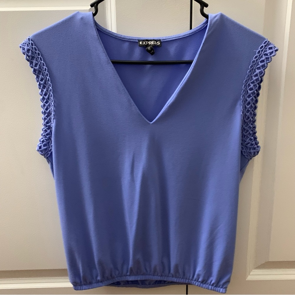 EXPRESS Blue/Periwinkle Short Sleeve Top with Bubble Hem & Crochet sleeve